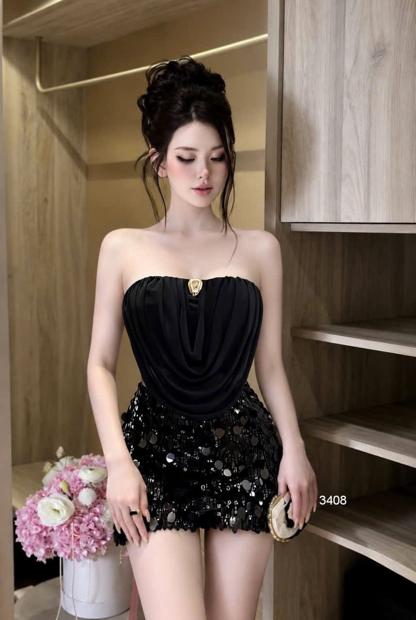ลุคเกาะอกดำ ประกายเลื่อม